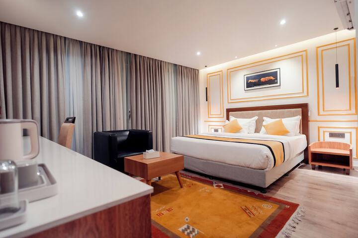 Room 15 of 25