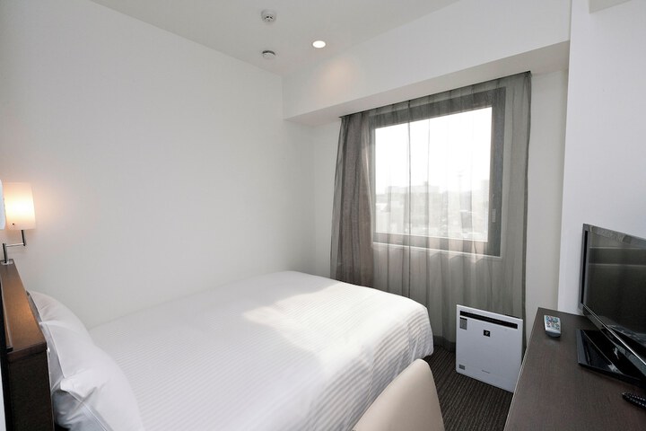 Room 8 of 49