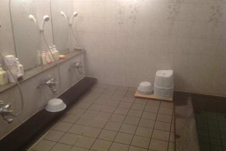 Room 25 of 59