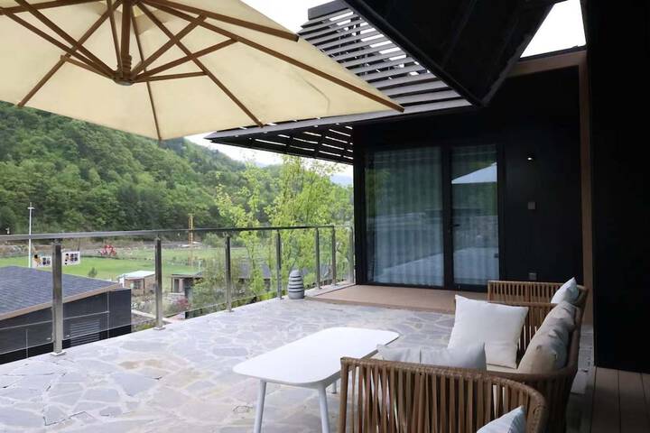 Terrace/Patio 82 of 176