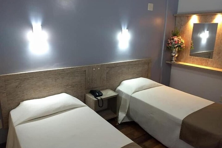 Room 16 of 69