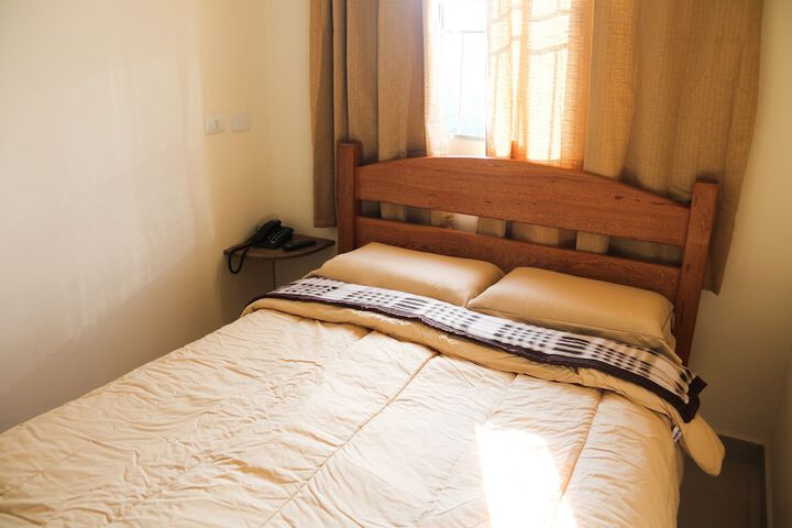 Room 6 of 60