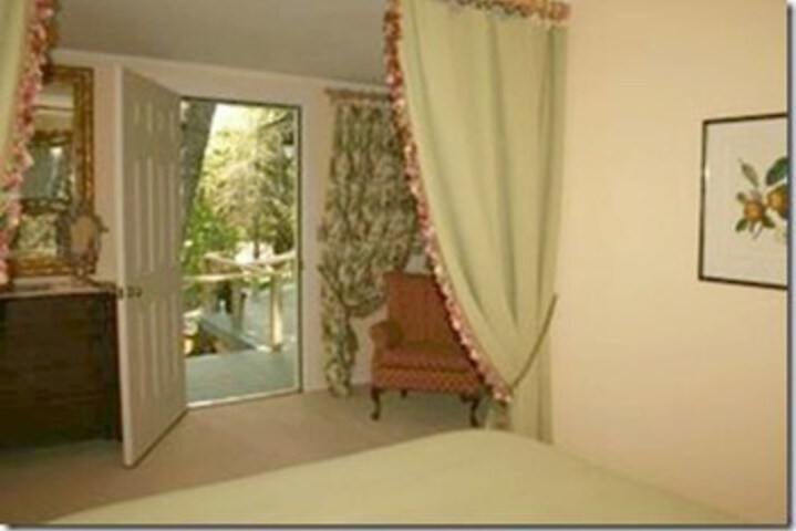 Room 14 of 17