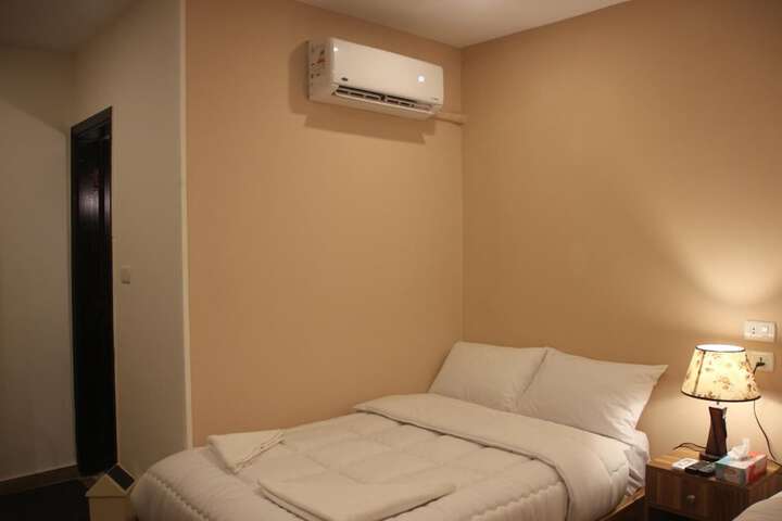 Room 19 of 63