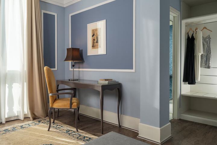 Room 16 of 34