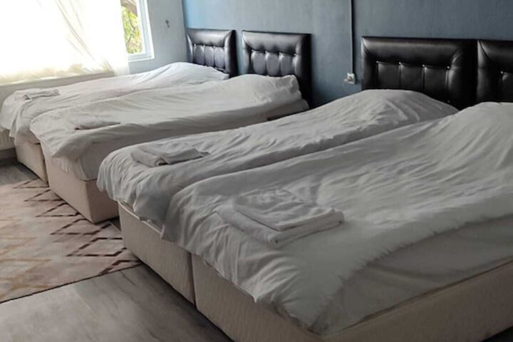 Room 2 of 9