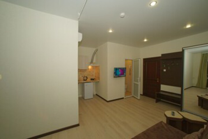 Room 14 of 23