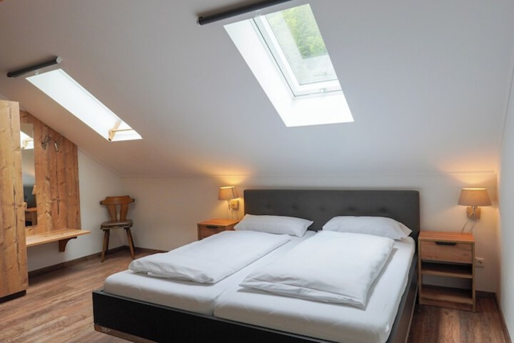 Room 15 of 29