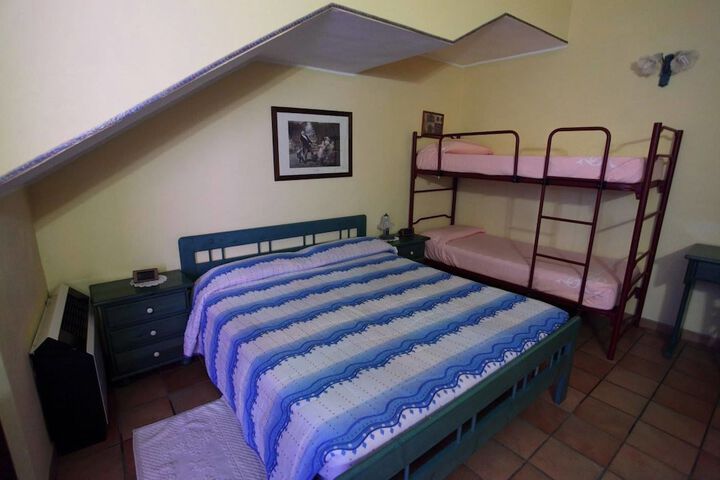 Room 5 of 45
