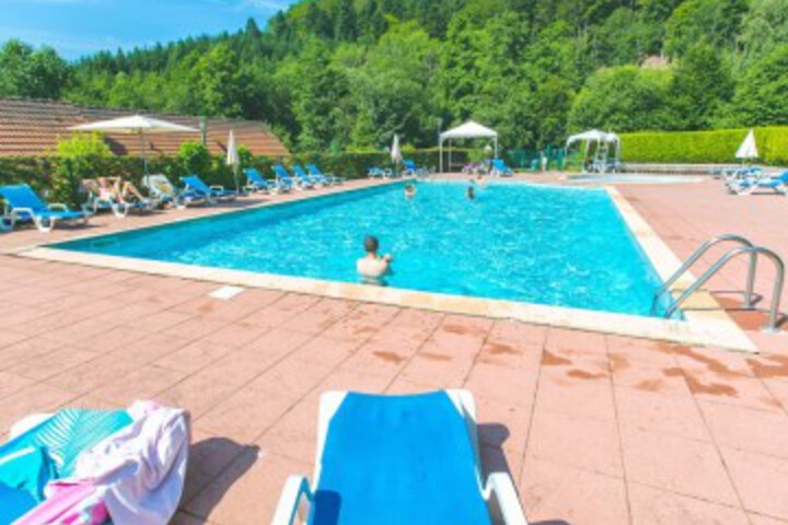 Pool 33 of 66
