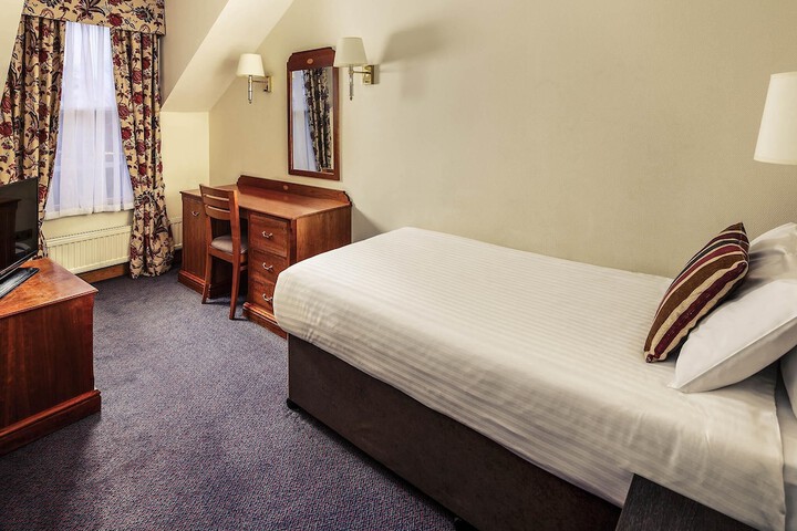 Room 19 of 55