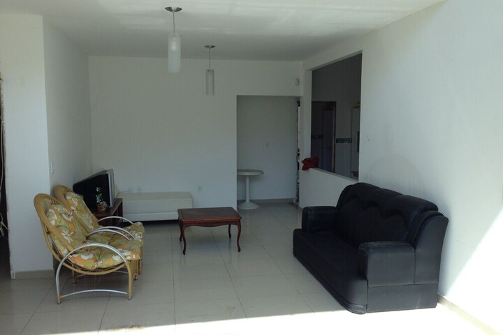 Room 7 of 9
