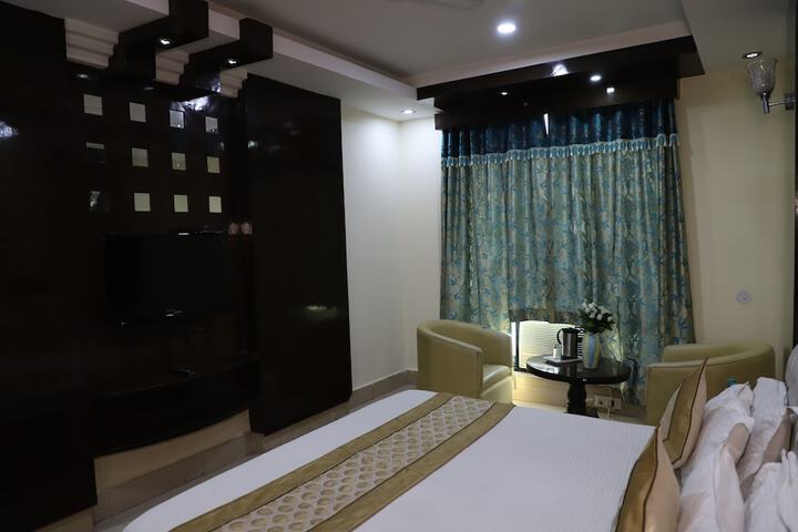 Room 9 of 70
