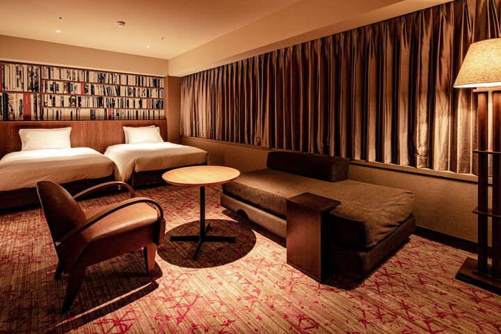 Room 28 of 137