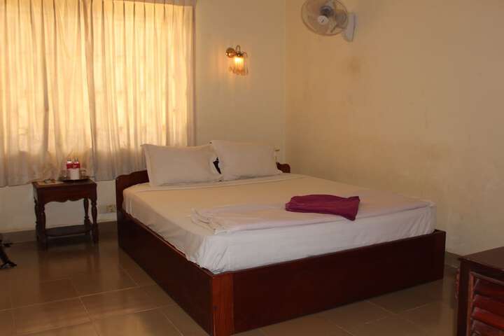Room 5 of 24