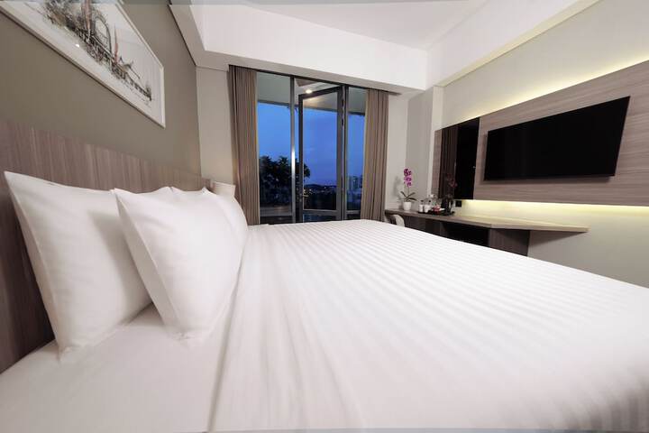 Room 12 of 50