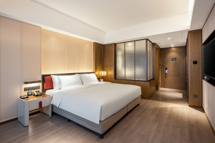 Room 9 of 61