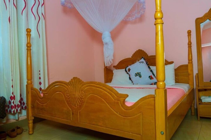 Room 13 of 53