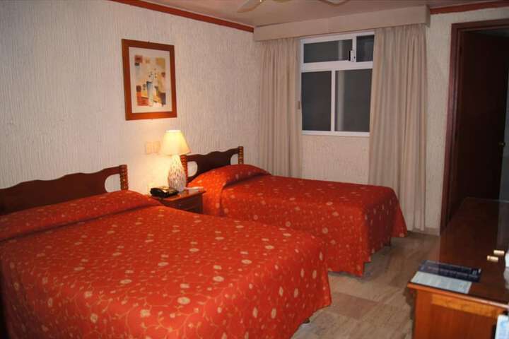 Room 6 of 26