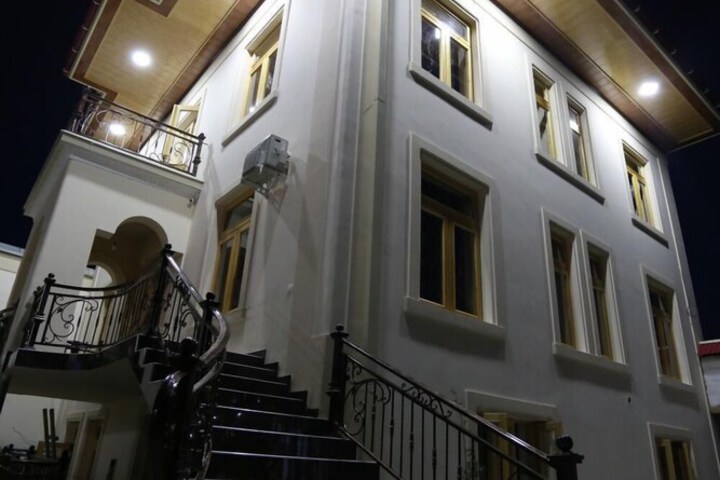 Hotel 3 of 10