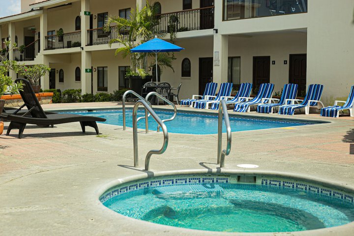 Pools & Facilities