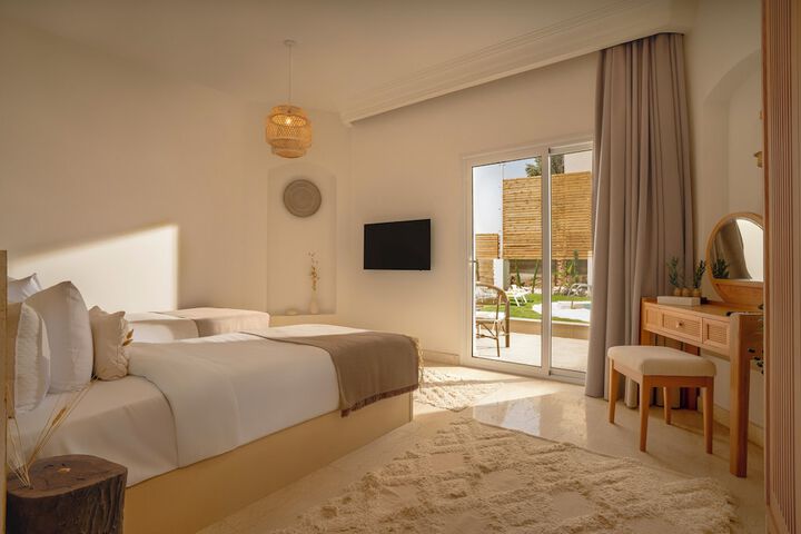 Room 7 of 22