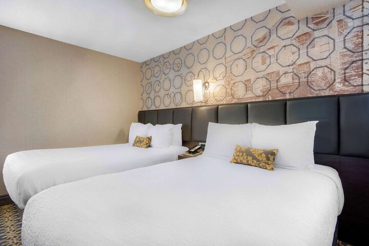 2 Double Beds (2 of 5)