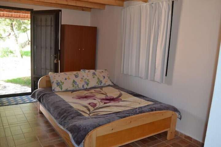 Room 7 of 44
