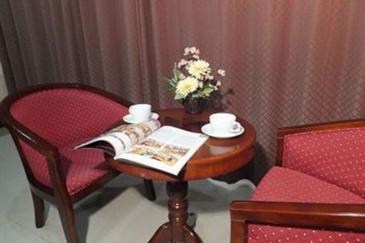 Room 9 of 9