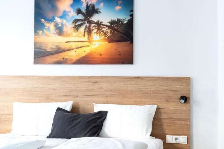 Room 5 of 30