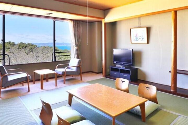 Room 7 of 34
