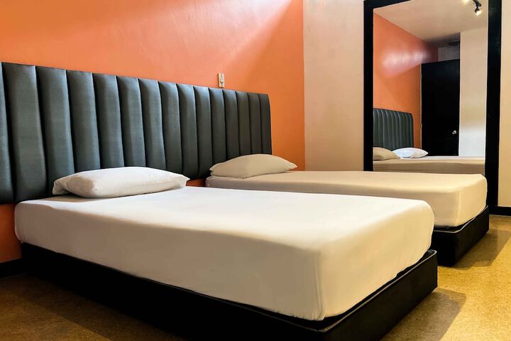 Room 26 of 59