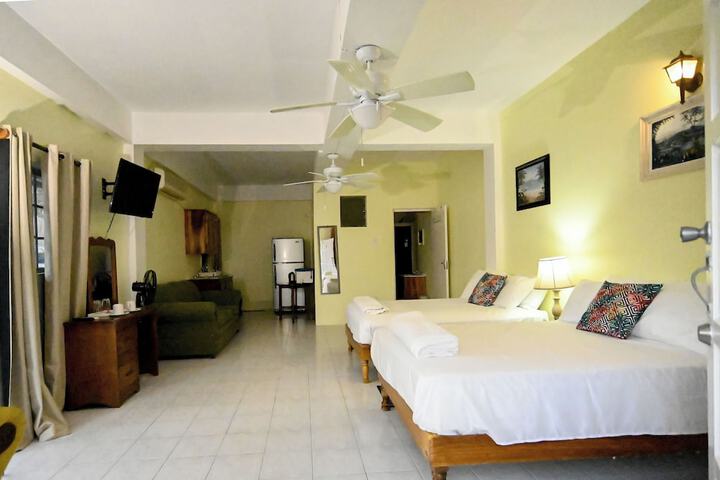 Room 8 of 30