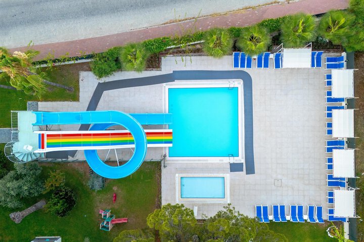 Pool Hotel