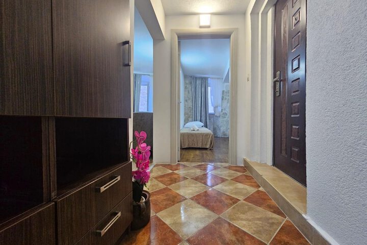 Room 22 of 75