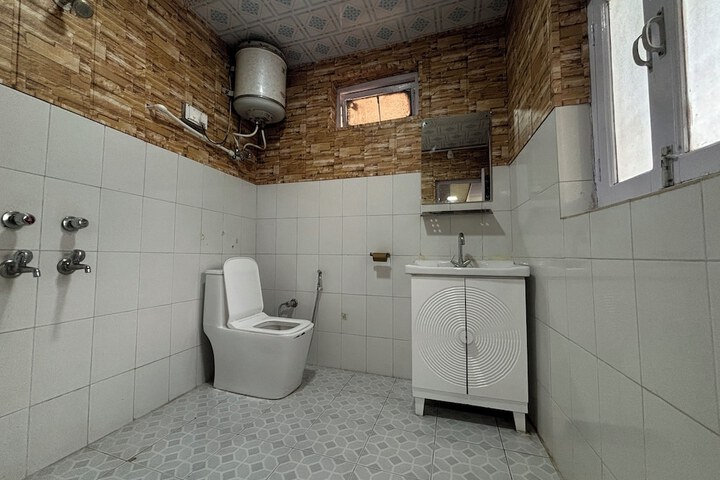 Room 46 of 57