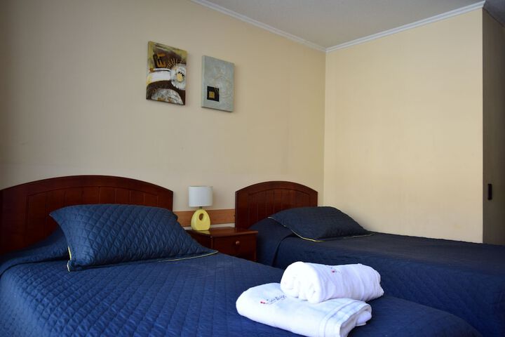 Room 12 of 36