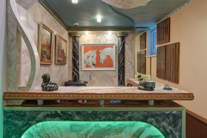 Hotel 4 of 94