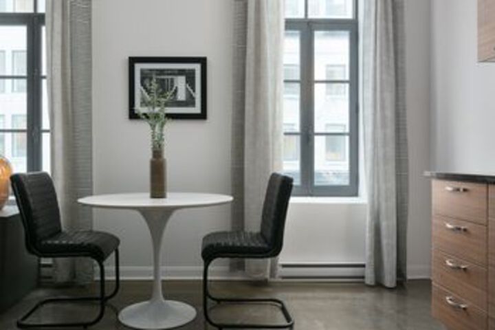 Room 9 of 22