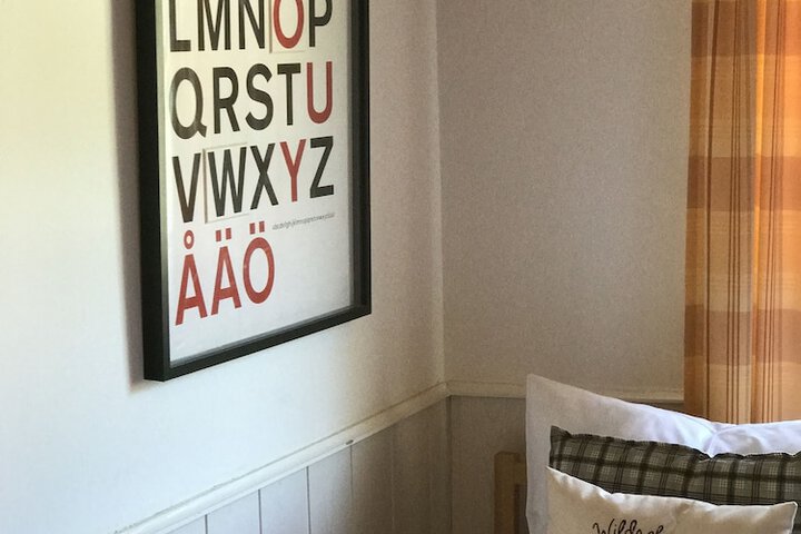 Room 5 of 38