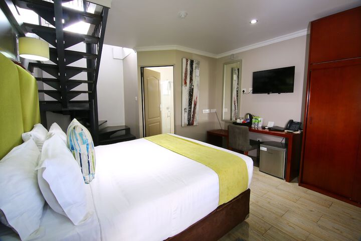 Room 12 of 113