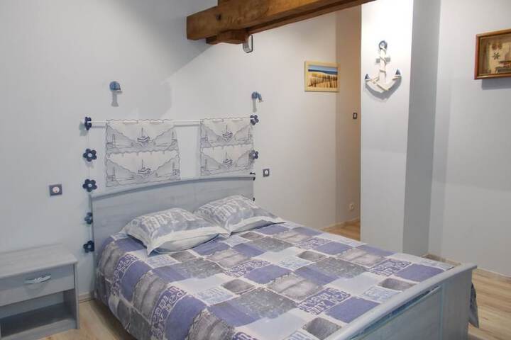 Room 2 of 7