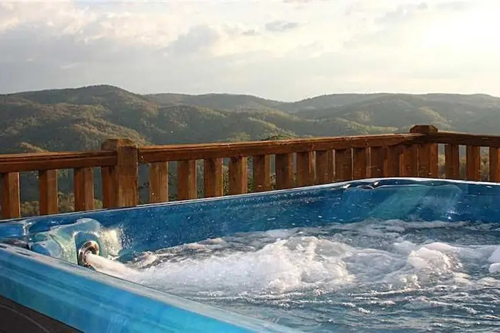 Pool 15 of 26