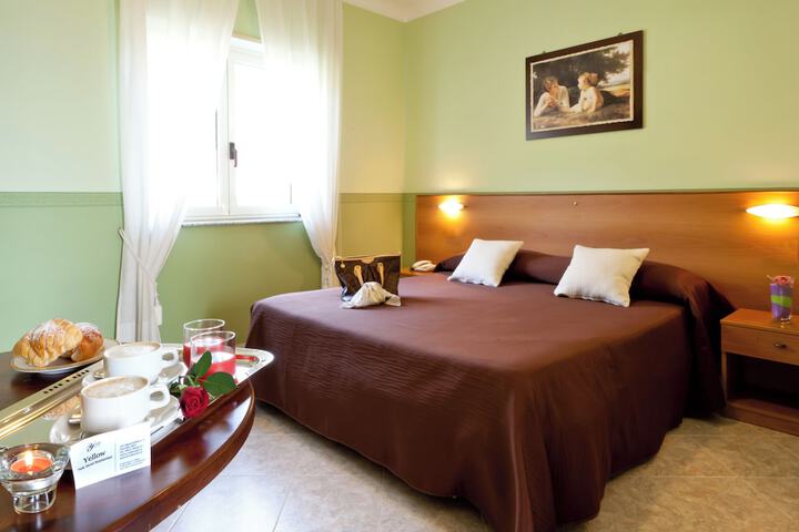 Room 6 of 29