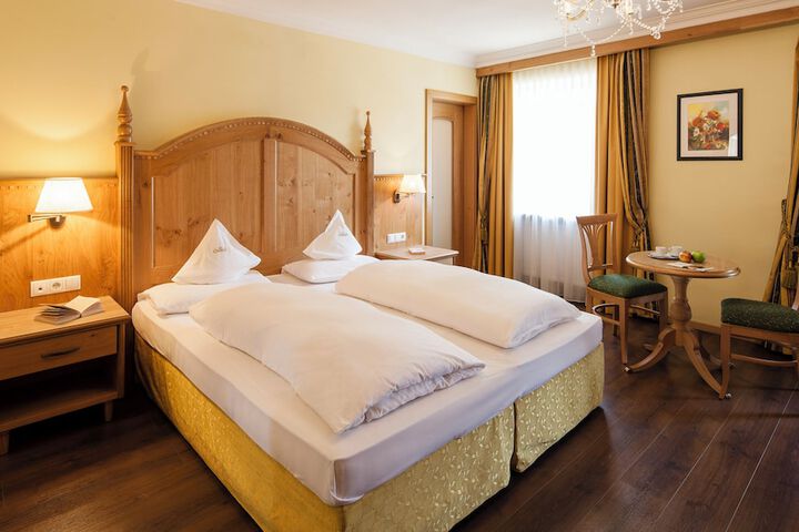 Room 20 of 111