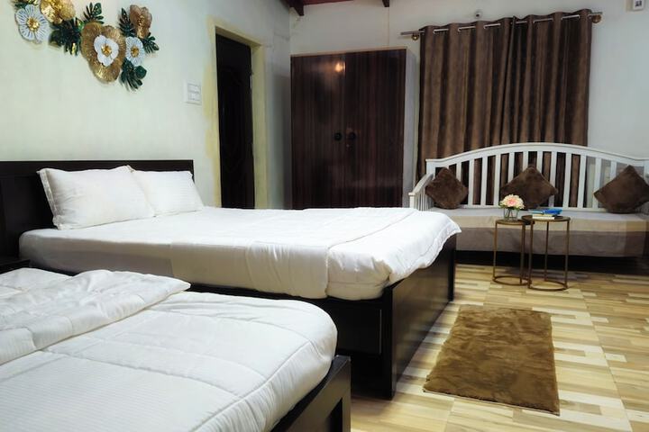 Room 7 of 68
