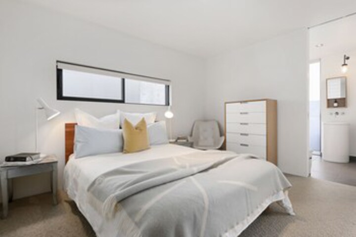 Room 6 of 21