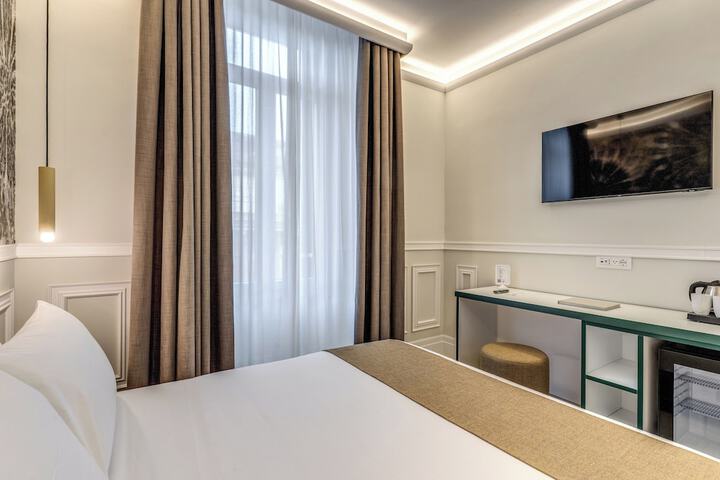 Room 33 of 75