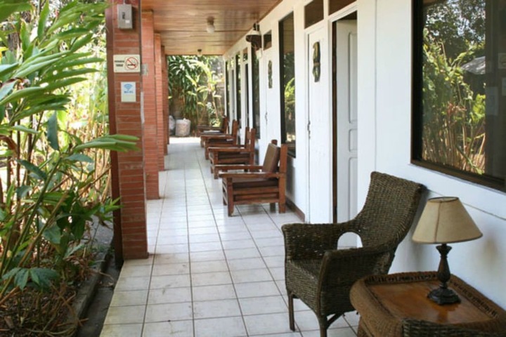 Hotel Exterior 44 of 51