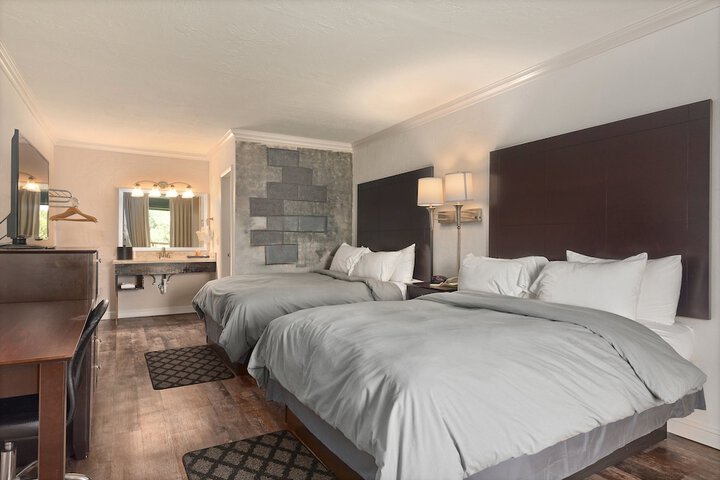 Room 3 of 39